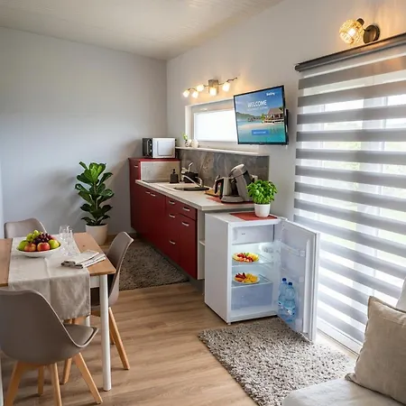Lejlighed L'annexe - Maison Plain-pieds 40m2 , Jardin, Parking, Cour Cloturee