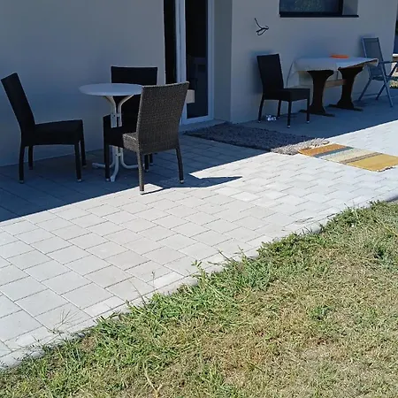 L'annexe - Maison Plain-pieds 40m2 , Jardin, Parking, Cour Cloturee